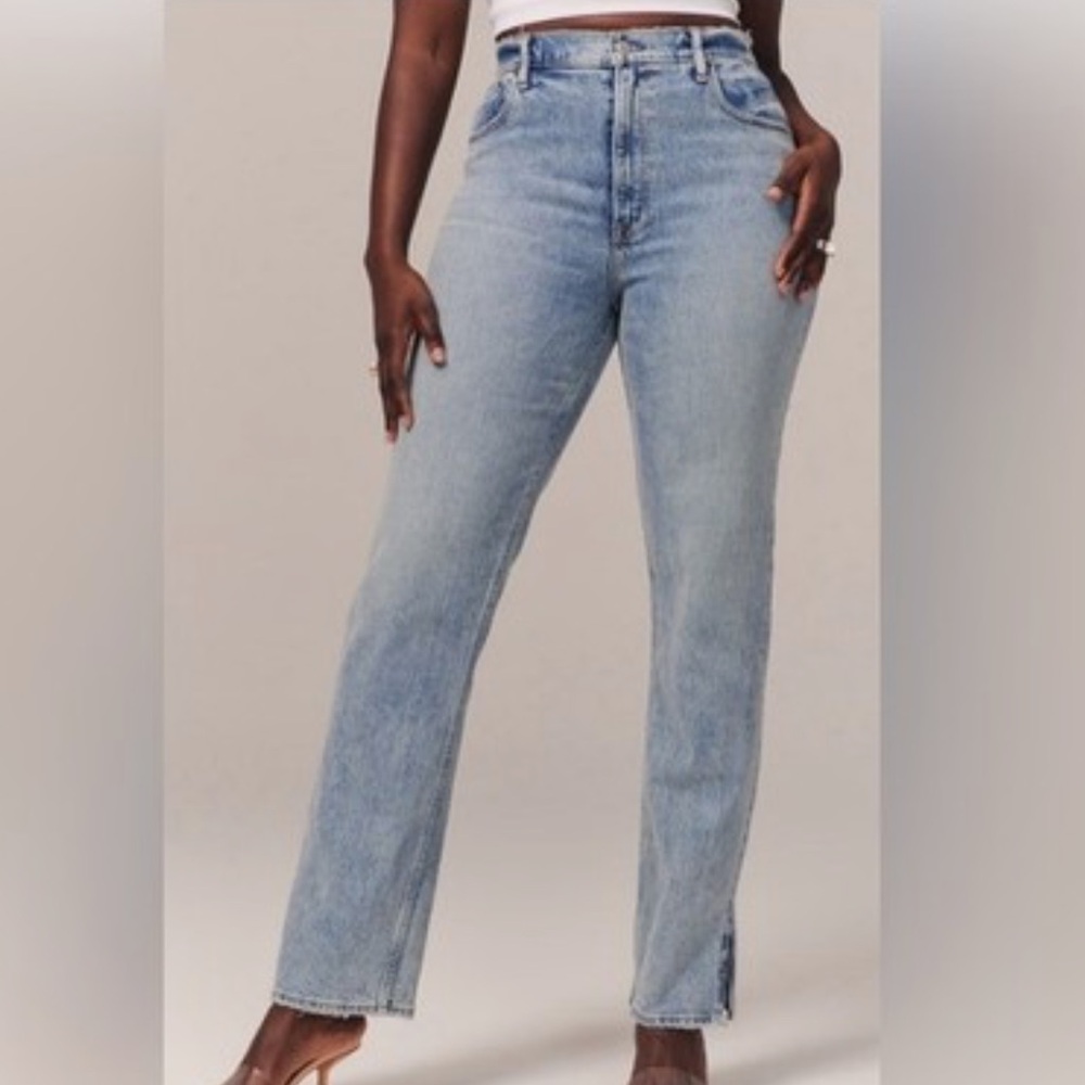 Light Blue Straight-Leg Women’s Jeans